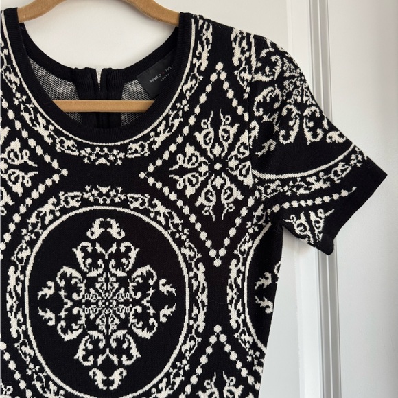 New Romeo + Juliet Couture Baroque Knit Fit Flare Dress Party Work Black Ivory M - Picture 4 of 7